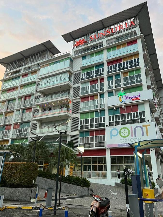 Tropical Hotel Kota Damansara Petaling Jaya Eksteriør bilde