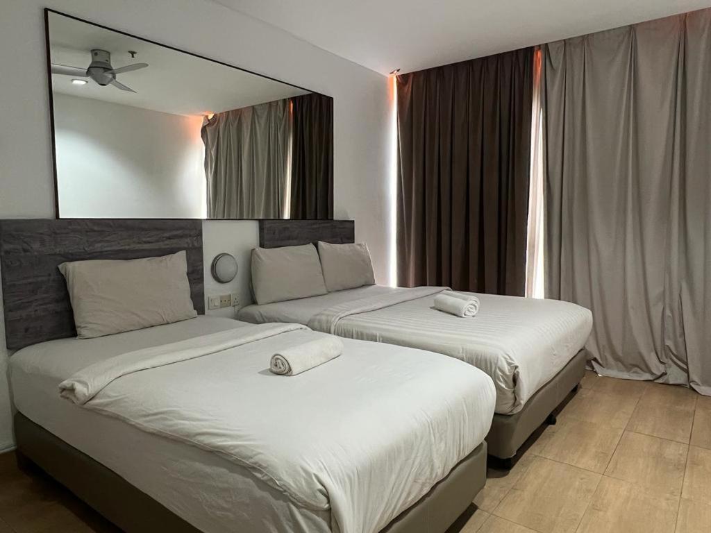 Tropical Hotel Kota Damansara Petaling Jaya Eksteriør bilde
